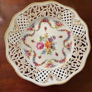 Schumann (Germany) porcelain decorative plate